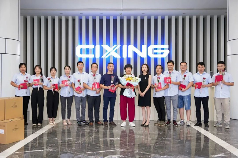 Ningbo Cixing Co., Ltd. lanserar Teacher's Day kondoleansevenemang